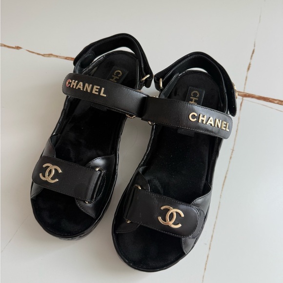 CHANEL Shiny Calfskin Logo Platform Sandals - Picture 2 of 6